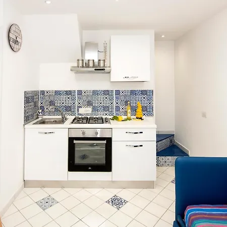 Holiday home Da.ma House A Pochi Passi Dal Mare Meta